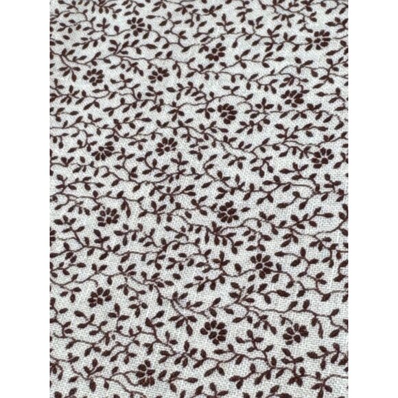 Brown Floral Cotton Fabric 1/4 yard x 42" Quilting Sewing Craft Lightweight Mate - Picture 2 of 6